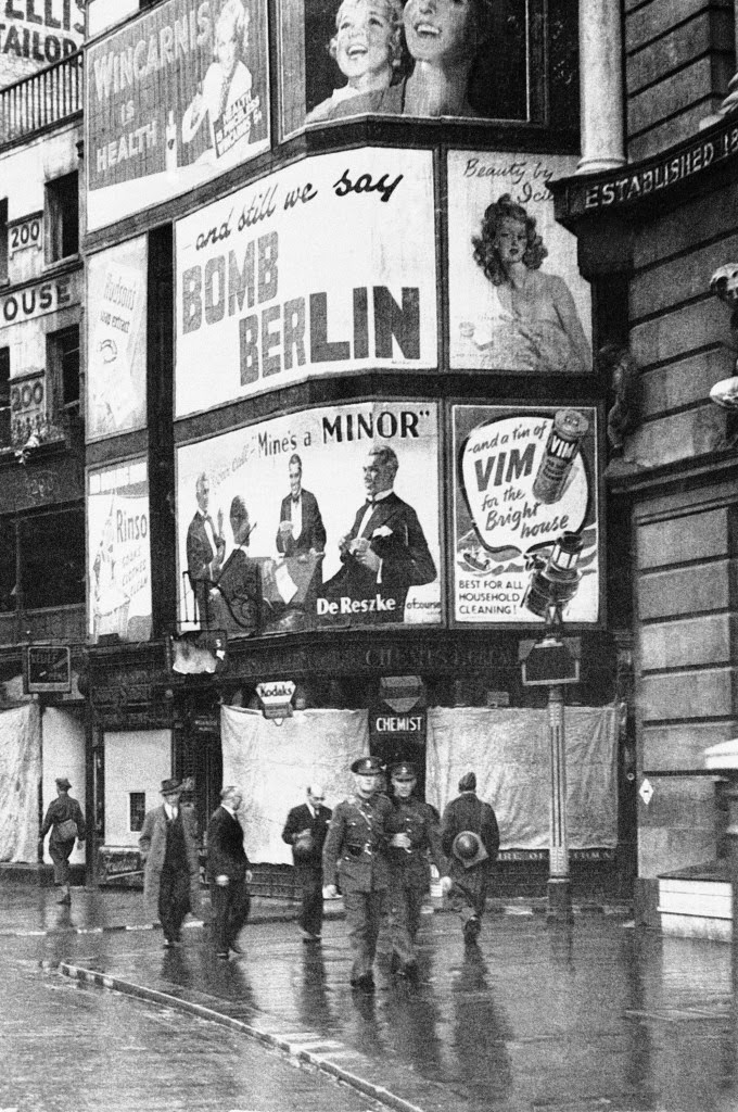 0ct 18 1940 bomb berlin