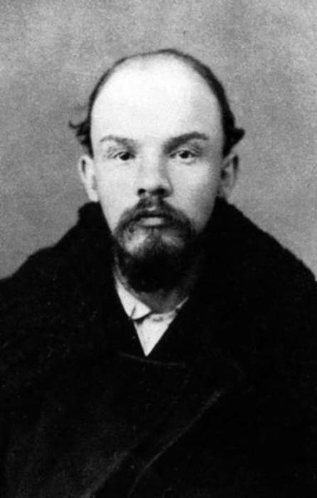 lenin aged 25, 1895