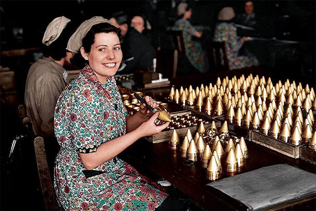 25-may-1940-british-munitions-workers