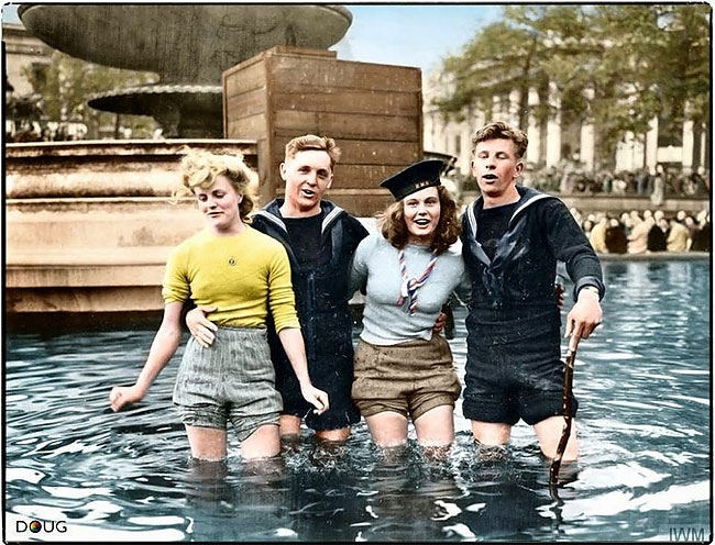8-may-1945-fountains-trafalgar-square