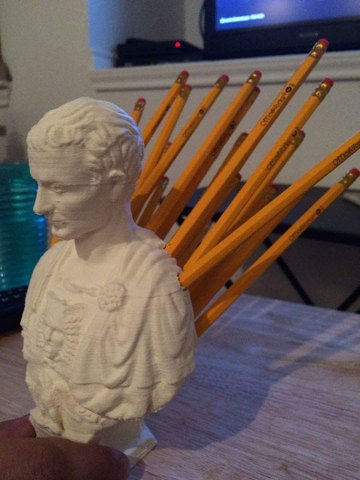 julius-pencilholder