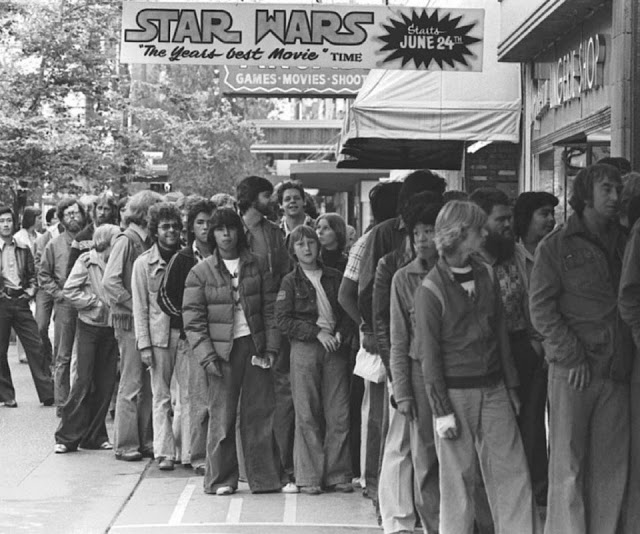 Daily History Picture: Queuing for Star Wars