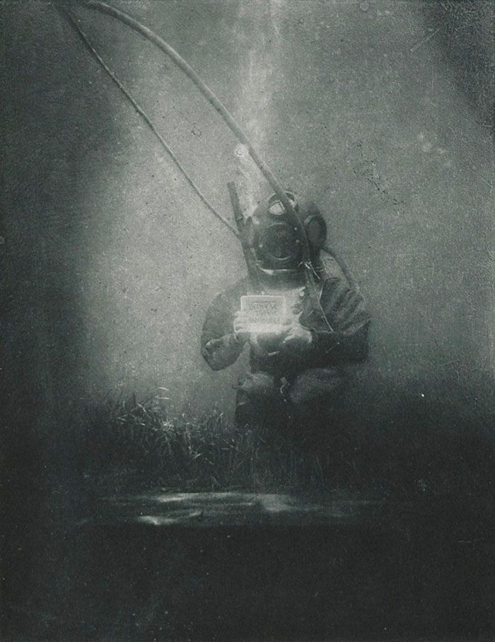 Daily History Picture: Early Underwater Photograph