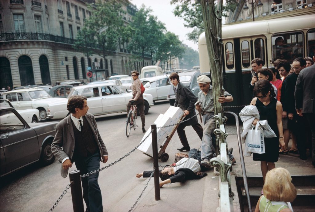 Daily History Picture: Paris Fainting 1967