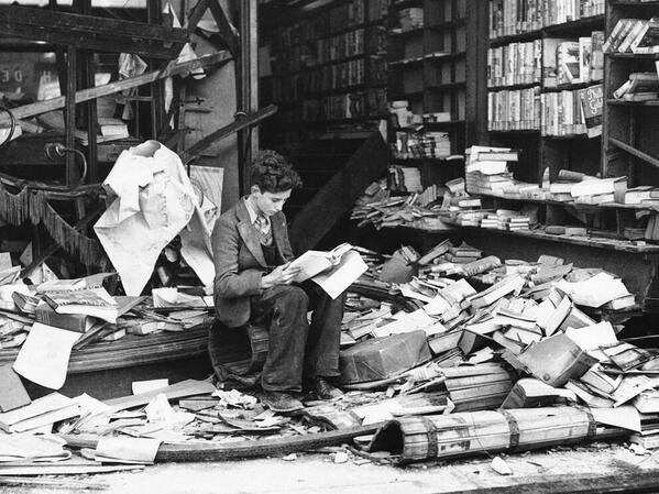 Daily History Picture: Blitz Reading