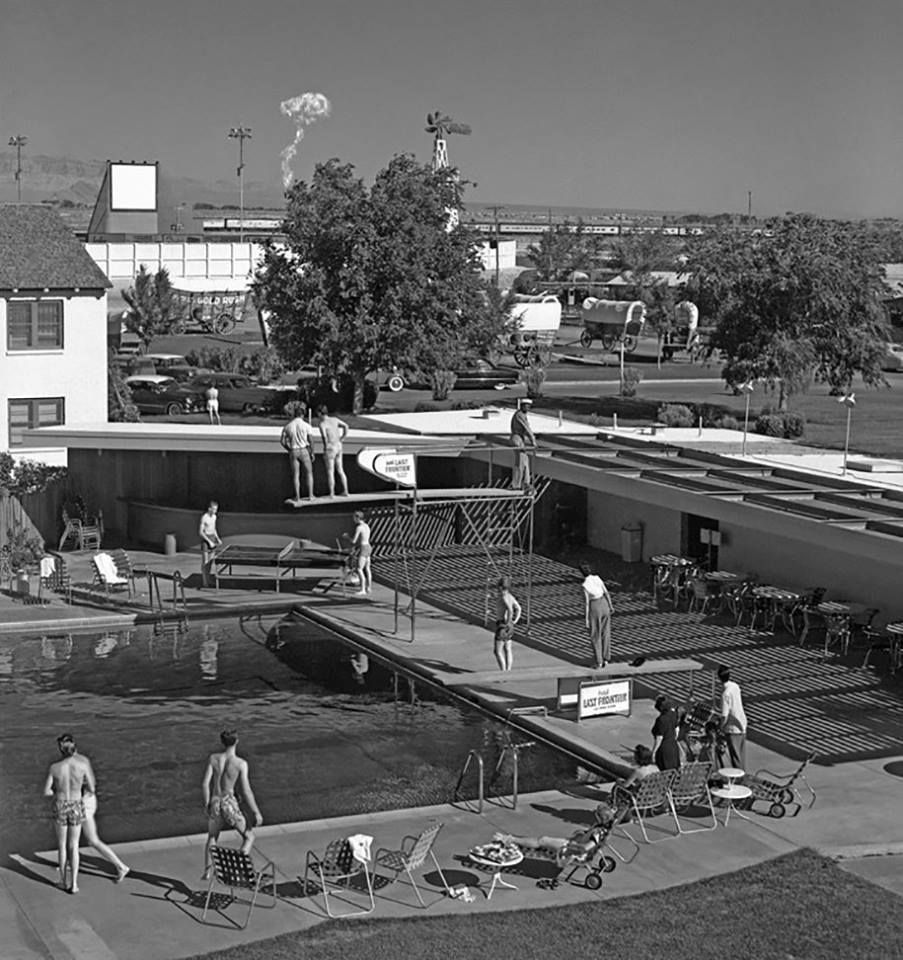 Daily History Picture: Watching Atomic Test, Las Vegas