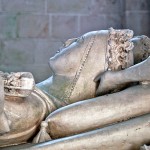 Crowning Corpses in Portugal